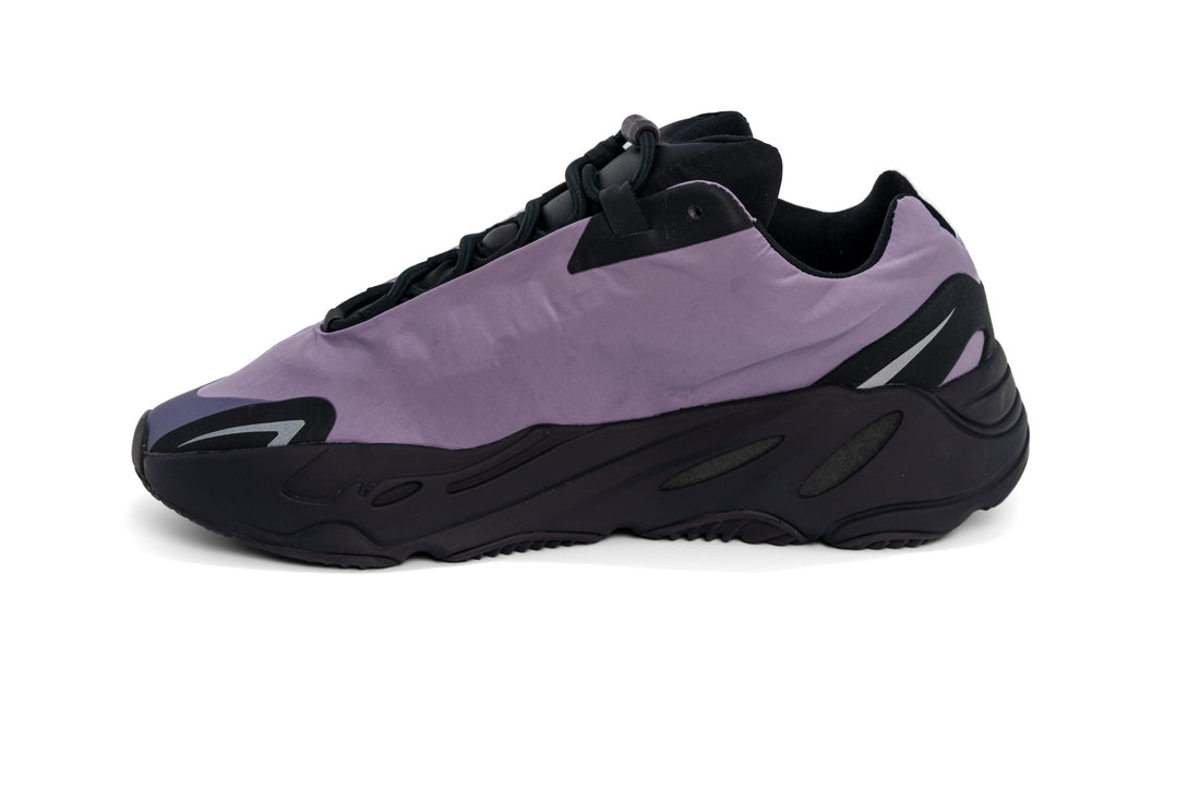 Yeezy Boost 700 MNVN Geode