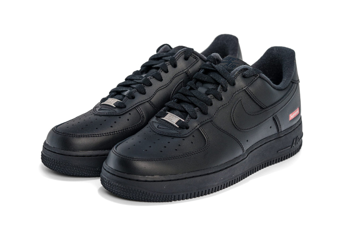 Nike Air Force 1 Low "Supreme Black"